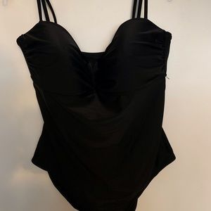 XXL Old Navy Underwire One-Piece Swimsuit